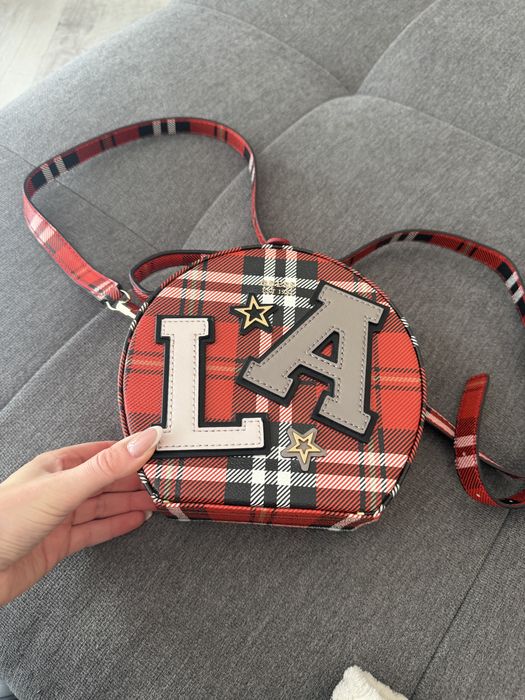Дамска чанта guess