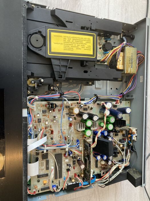 Denon Compact Disk Player DCD-1700 много добро качество