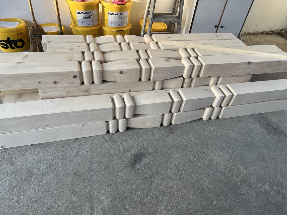 Stalpi lemn sculptati brad si stejar