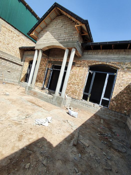 Зудлик Билан Узбеккенти махалласида 3сотукли танхаус сотилади