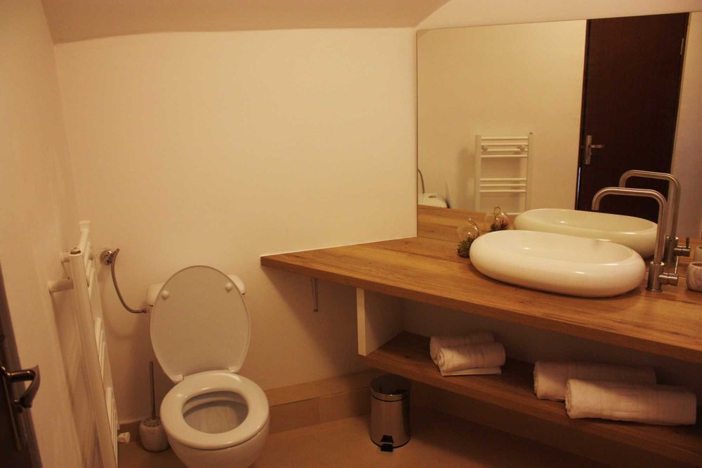 Camere cazare in regim hotelier