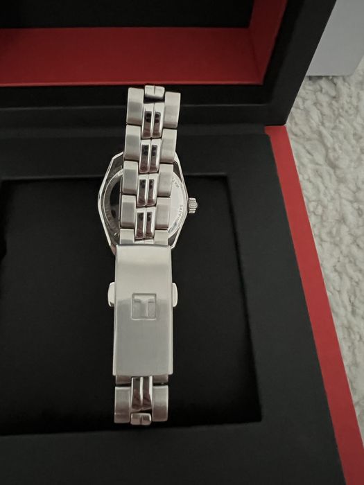 Отигинален часовник TISSOT