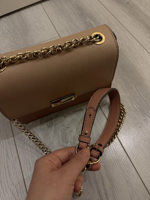 Сумка за 7000.