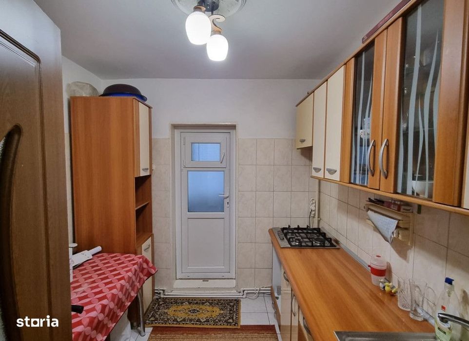 Apartament 3 camere Nicolina , 64 metri, etaj 4 Cod:163190