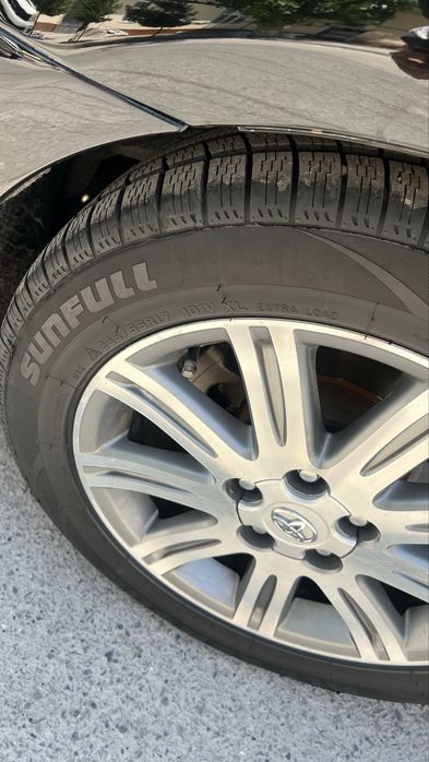 srochna Toyota Avalon