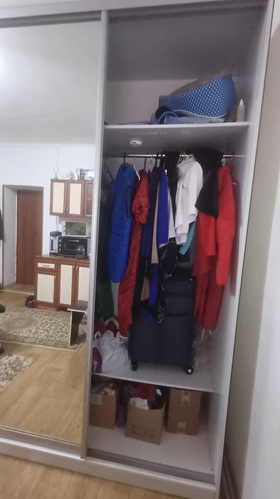 Срочно Продам шкаф купе