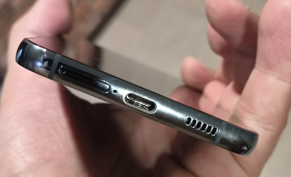 Samsung Galaxy S22+ 128 ГБ