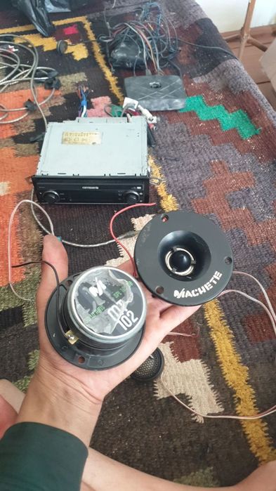 Магнитофон палка расмдагиларни хамаси