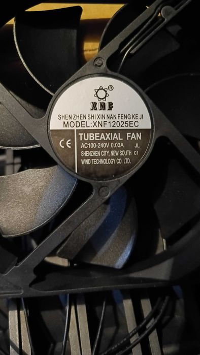 Продавам вентилаторои 220 V , 120*120 mm. - 10 броя