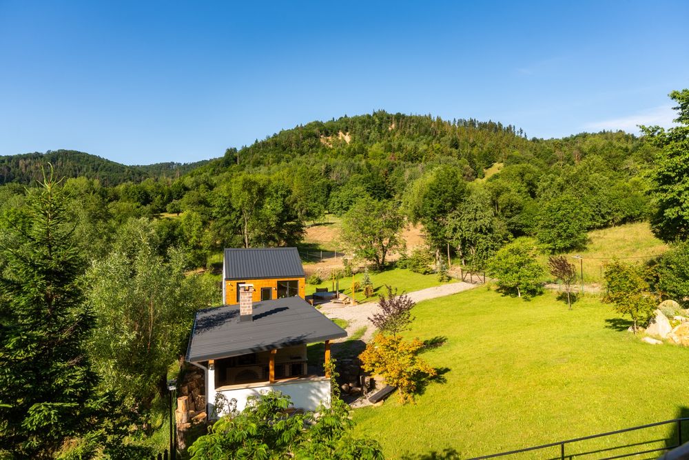Pensiune turistică funcțională de vânzare în Cacica, Bucovina