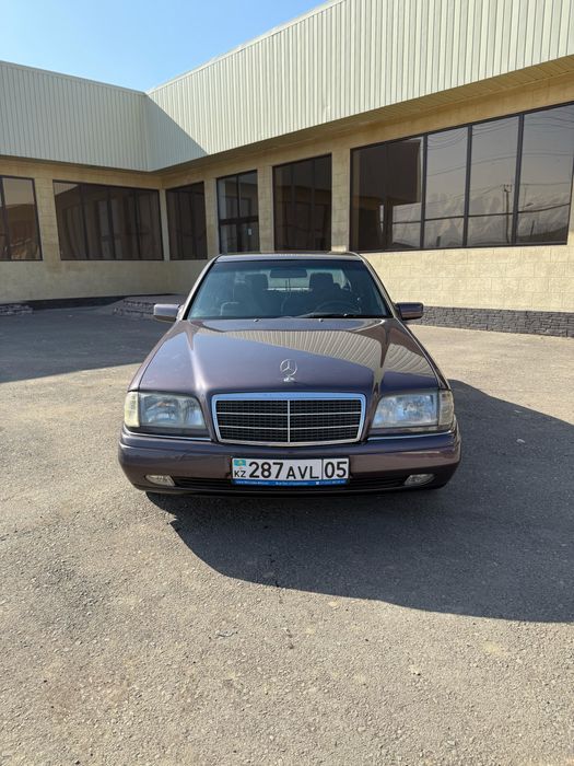 Продам машину срочно