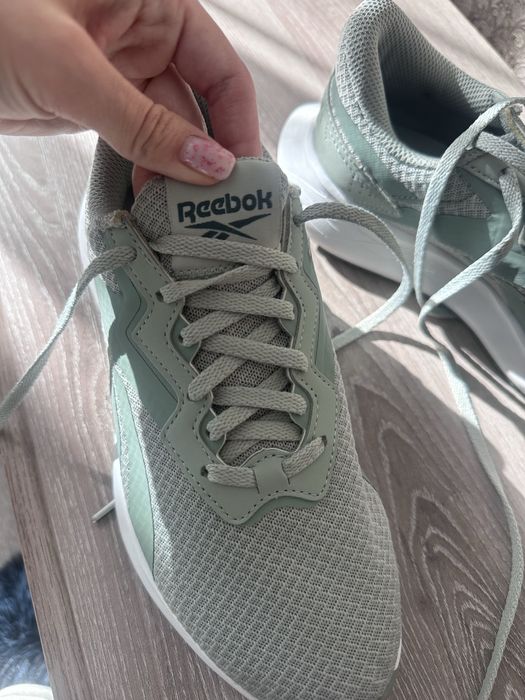 Кроссовки reebok новые