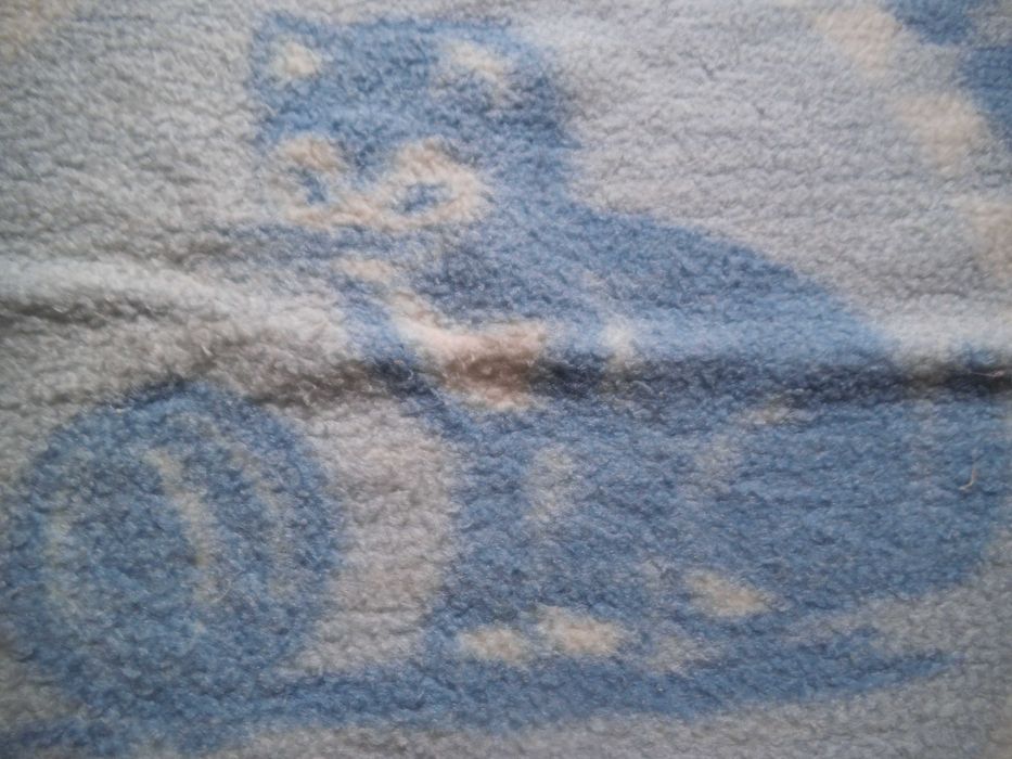 Вълнено и синтетично одеяло