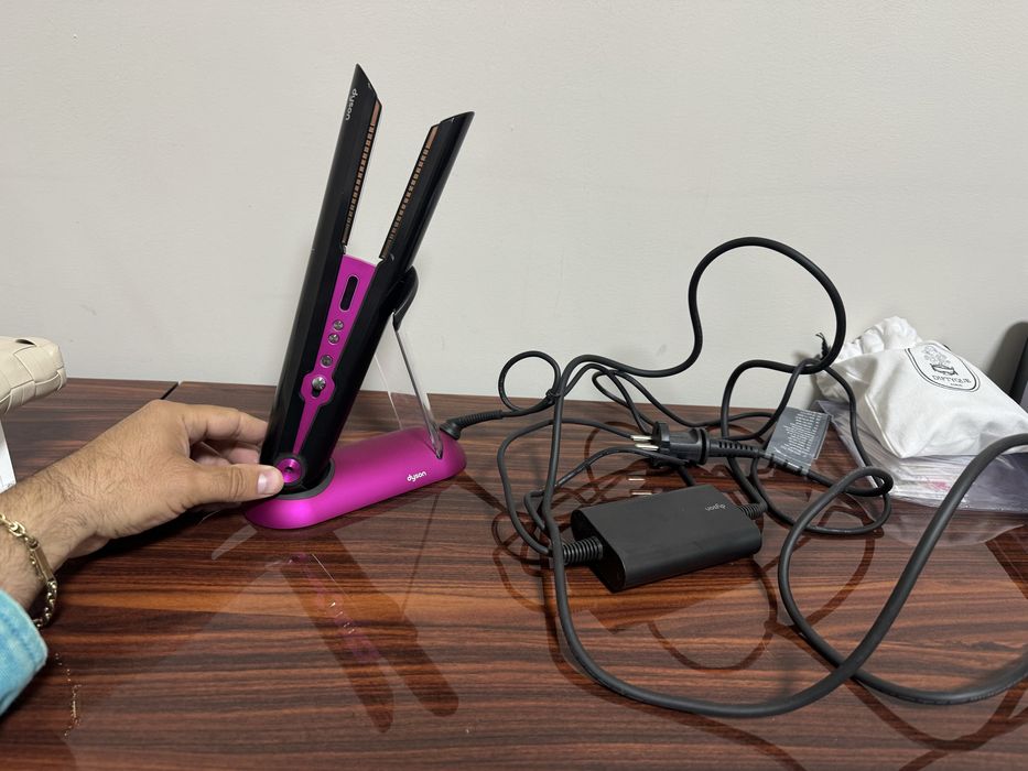 Dyson утюжек выпрямитель для волос