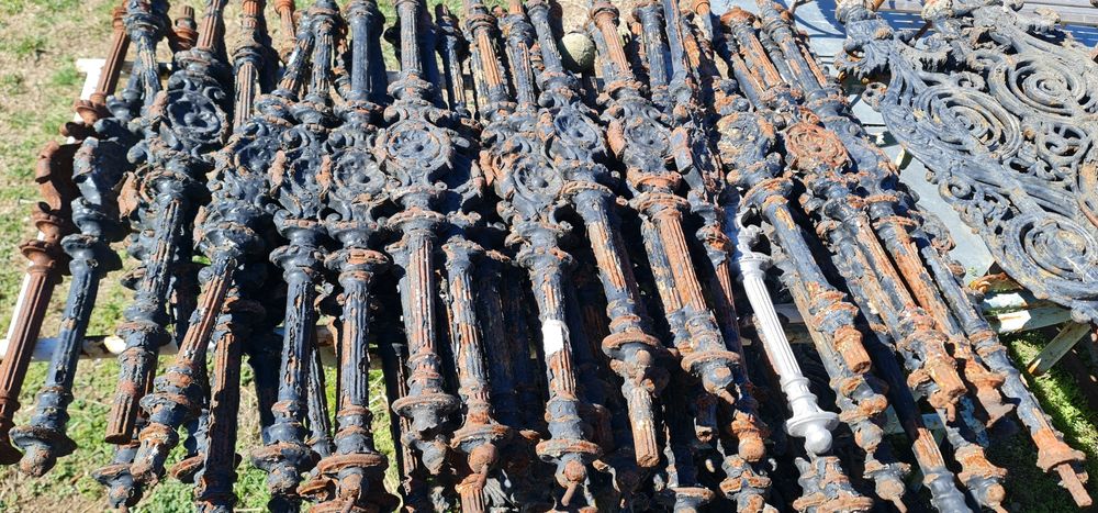 Stâlpi vechi fontă 5buc.Piese fonta balustrada