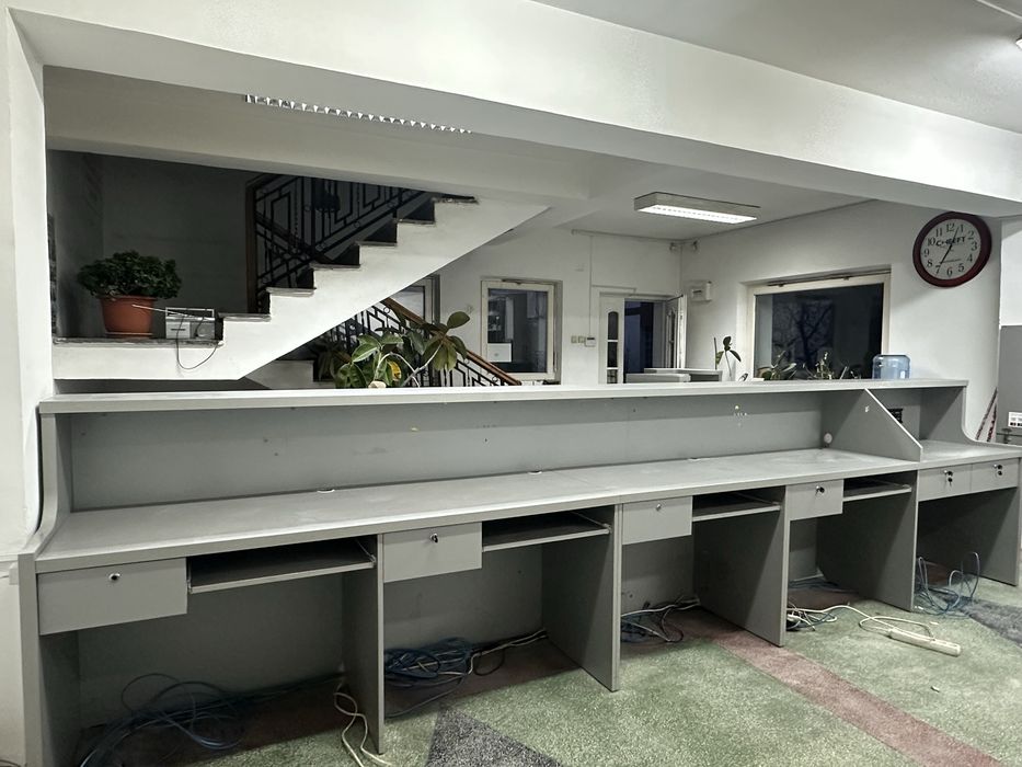 Vand mobilier birou