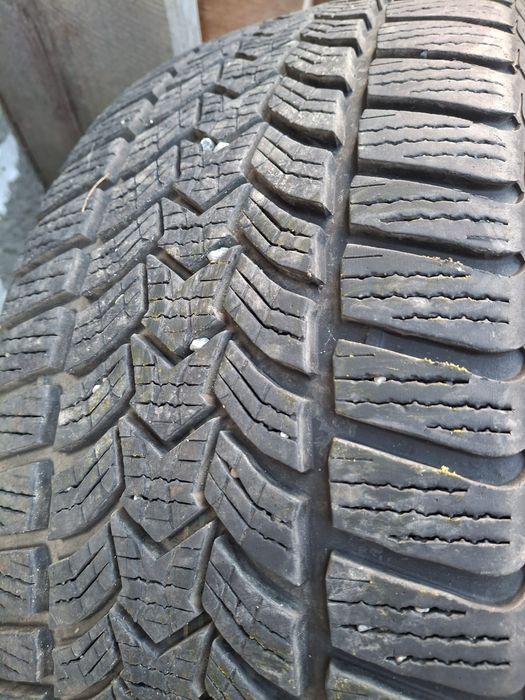Vand 4 buc anvelope 225 50 17 profil iarna