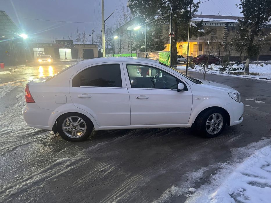 Nexia 3 avtomat elegant plus