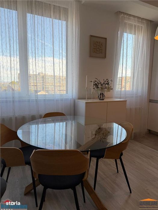 Inchiriez apart 3 camere-2 bai, parcare Inclusa