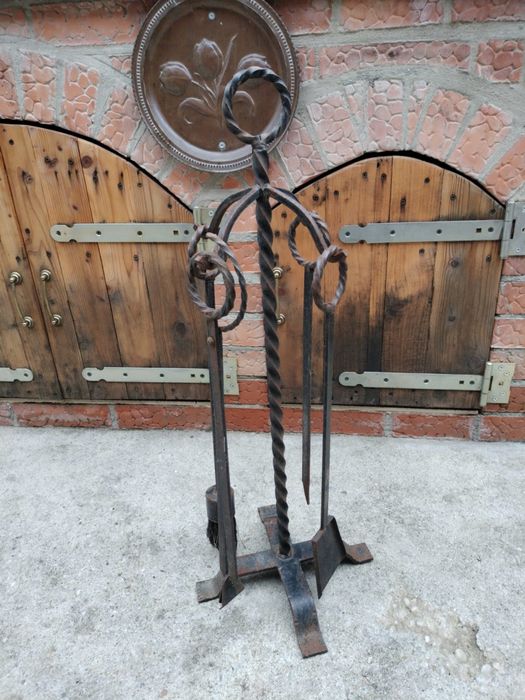 Ustensile șemineu - grătar din fier forjat