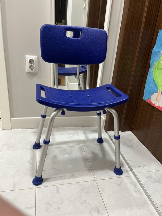 Стол за баня за възрастни / инвалиди