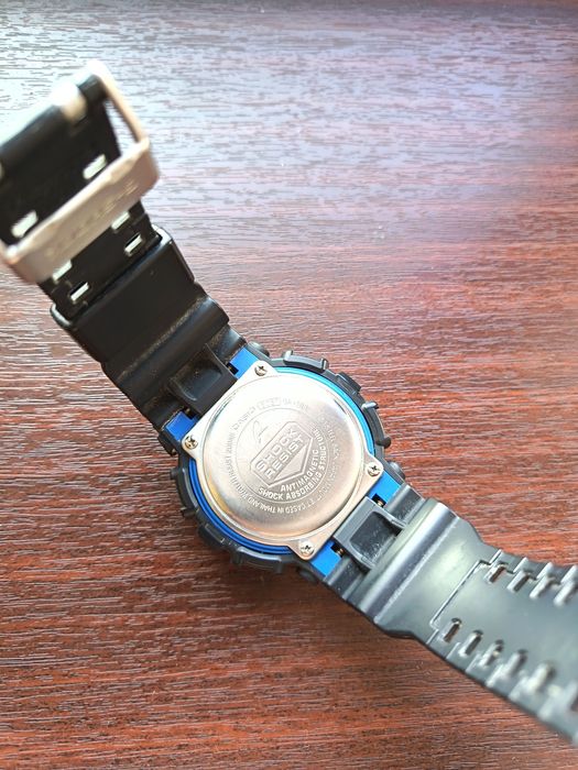 Наручные часы Casio G-Shock GA-100-1A2DR