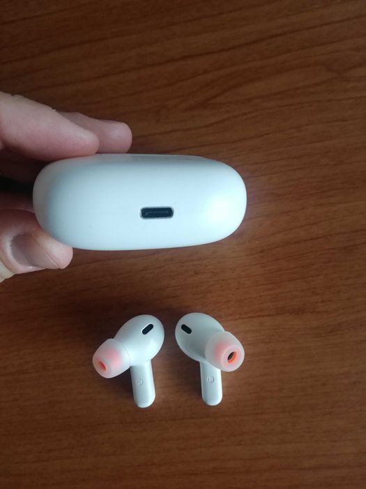 Безжични блутут слушалки JBL Tune 230NC TWS