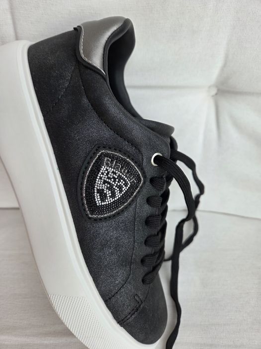 Нови маратонки Blauer