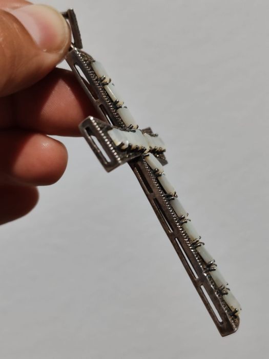 Cruce victoriana din argint și sidef