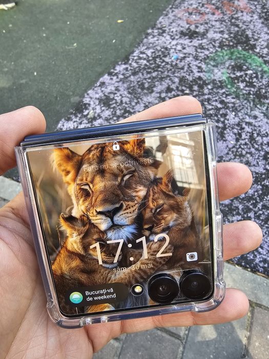 Samsung Galaxy Z Flip 7 100% baterie