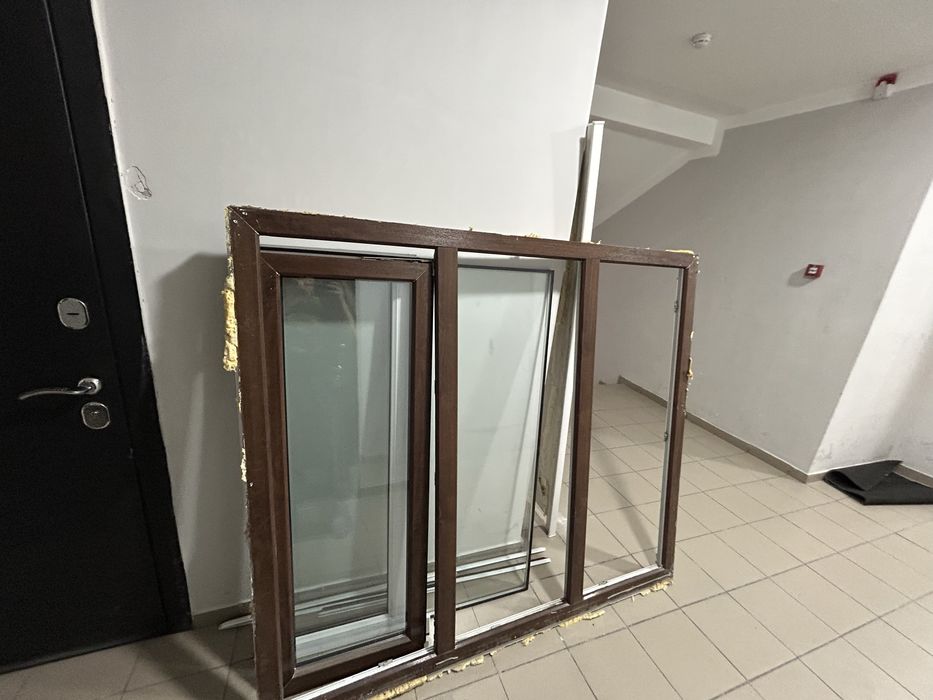 Продам б/у пластиковое окно