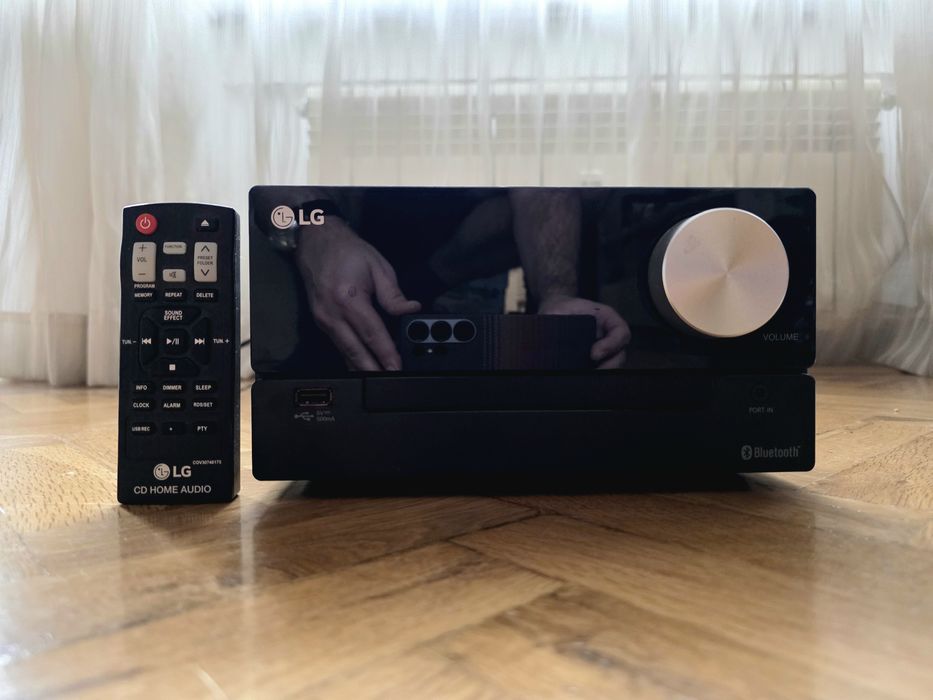 Аудио система LG CM2460 (100W, Bluetooth, FLAC)