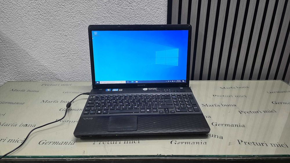 Laptop core i3 - Sony Vaio PCG71911 - functional - instalat
