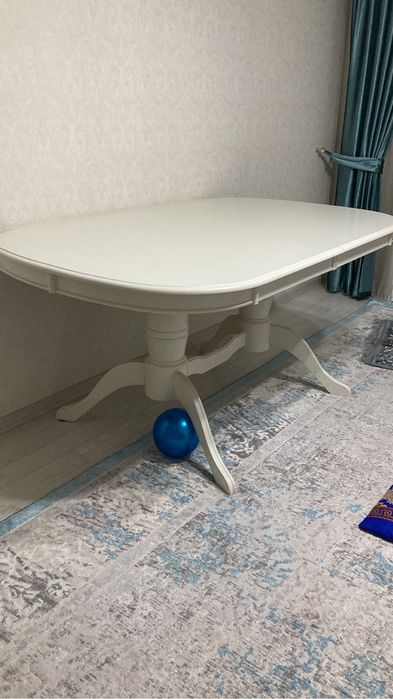 Продам стол, кровать