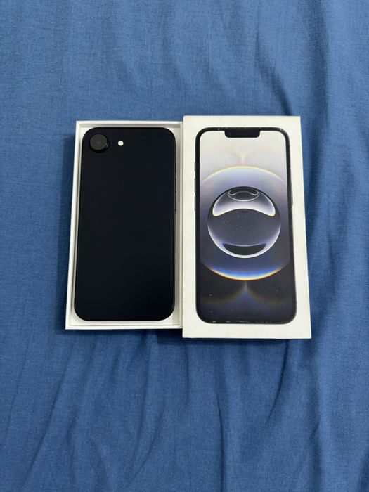 В продаже iPhone 16E.