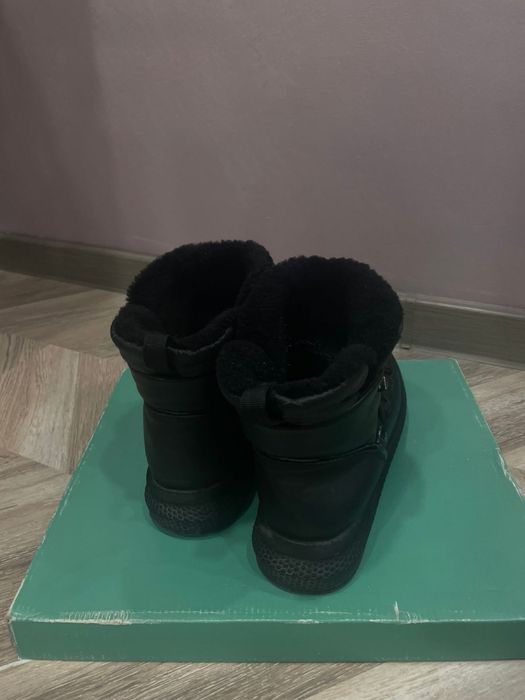Продам обувь зимнюю