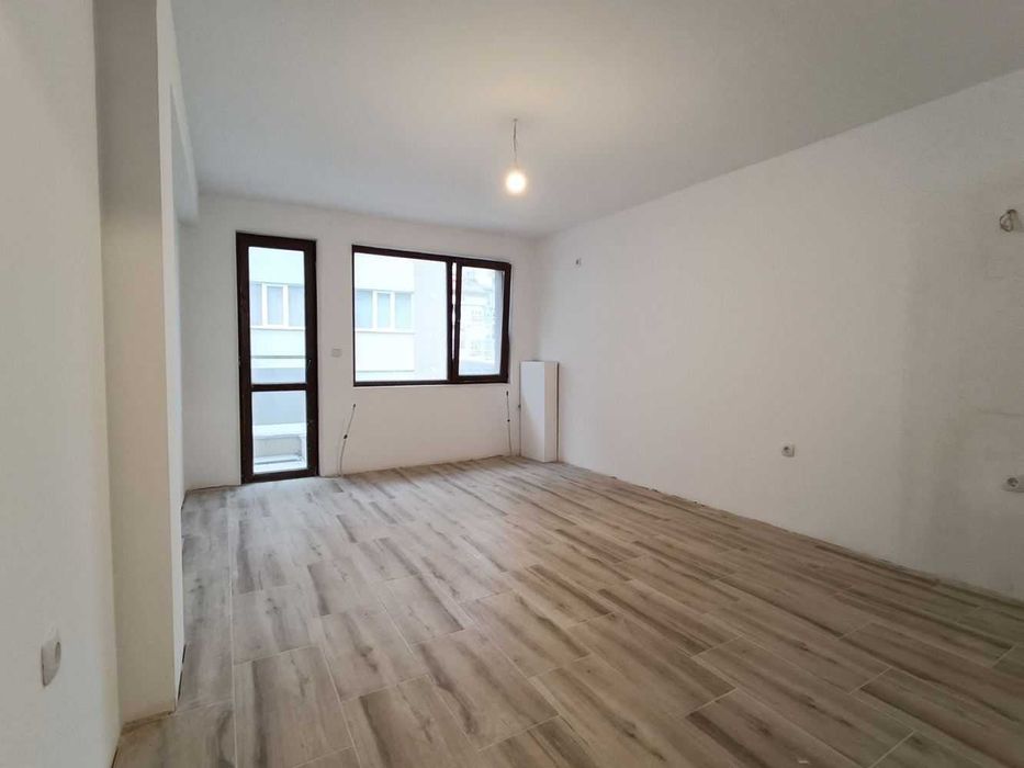 Двустаен апартамент в кв. Бузлуджа