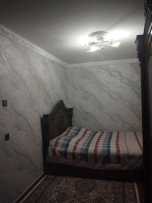 3 mikrarayonda 2 xonali uy sotiladi 34.000