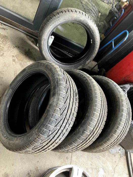4 Зимни Гуми PIRELLI 235/50R19 SOTTOZERO SERIE II, в отлично състояние