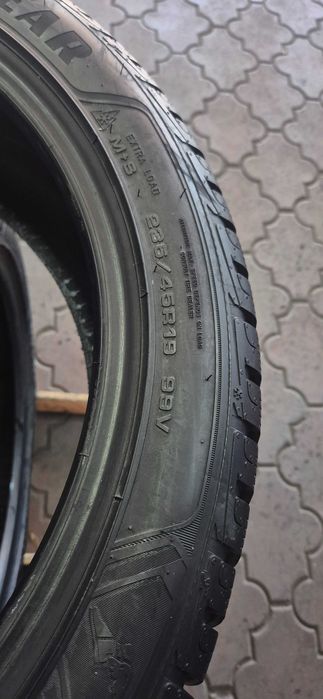 anvelope Goodyear 235/45/19 m&s iarna