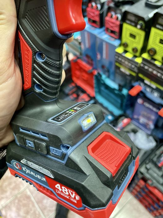 Шуруповерт, Патрон 13 мм, Бесщеточный двигатель