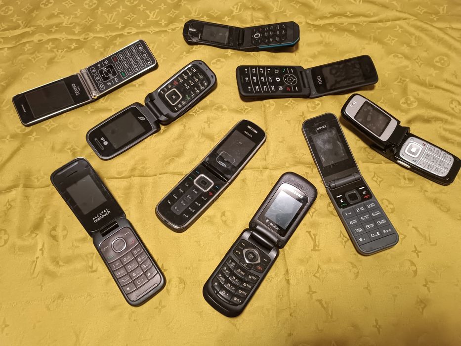 Assalom alekum Telfonlar sotiladi Ligushka Xar xil Model