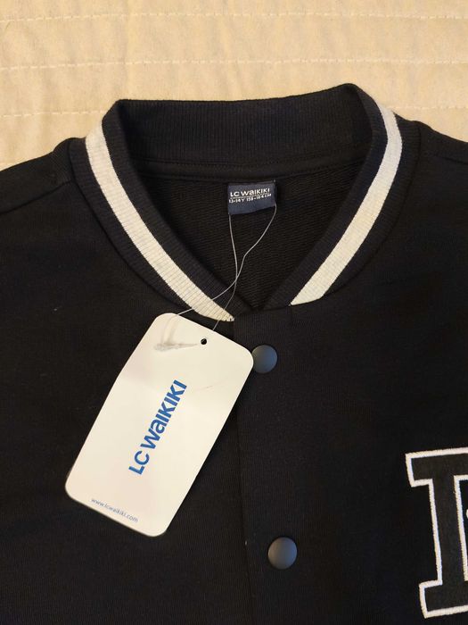 НОВА горница LC Waikiki за 13-14 год. момче, размер 158-164 см