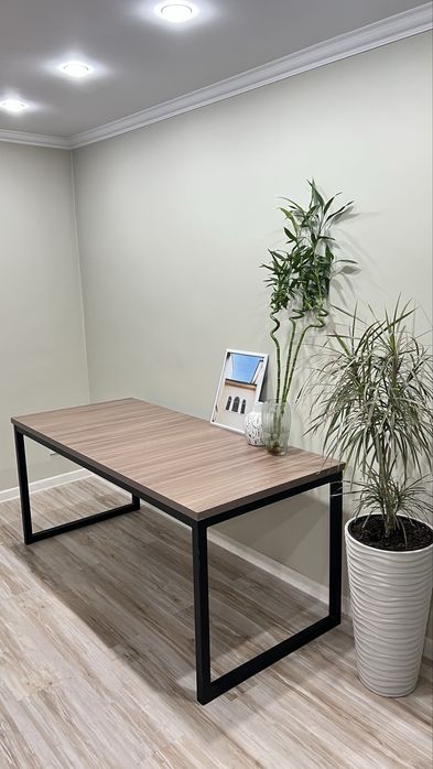 Продам два стола универсальных 180\80\75