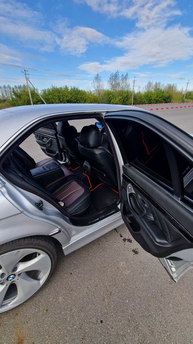 Продам легеду, BMW E38 в достойном состояние