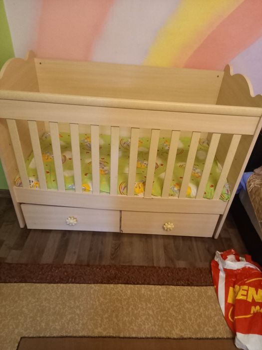 Продавасе детска кошара