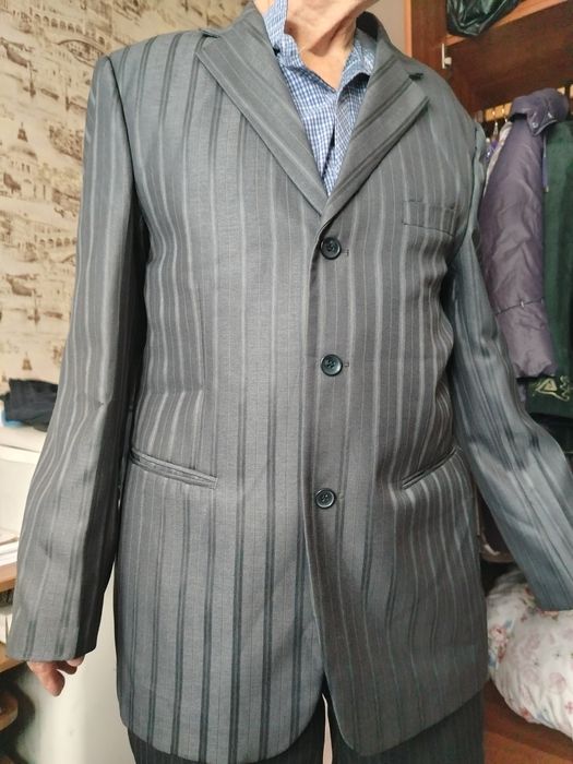 Продам костюм мужской