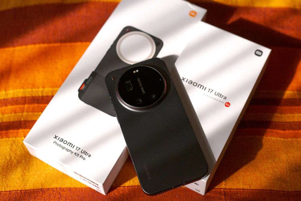 Продавам телефон Xiaomi 17 Ultra, 512 GB, заедно с чисто нов, Photography Kit.