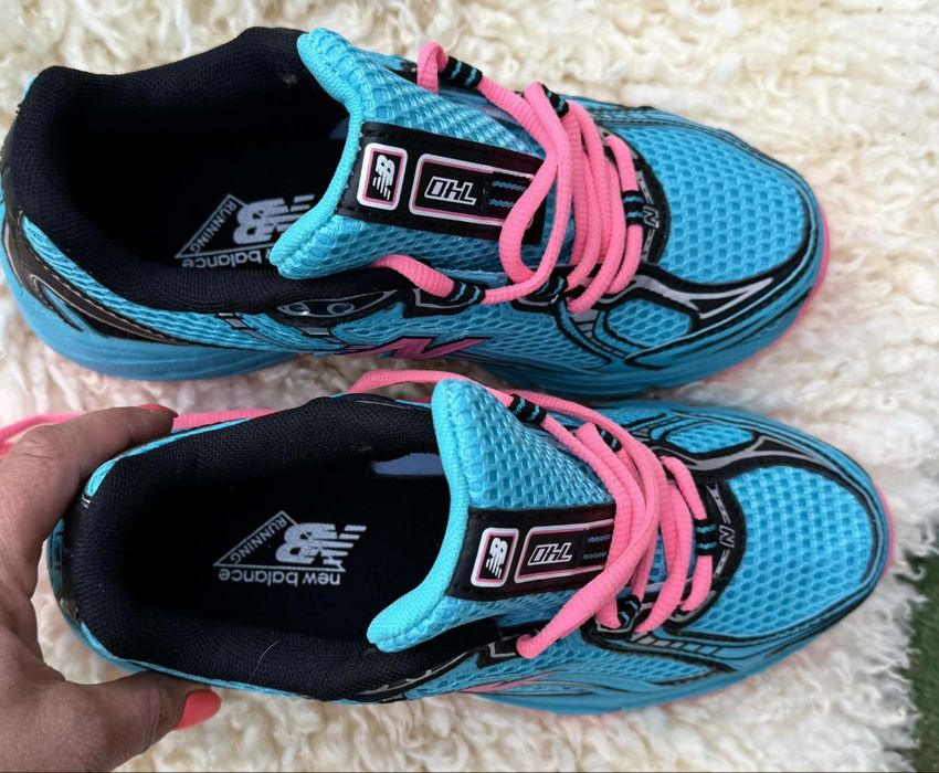 New Balance жестоки цветове нови с оригиналната си кутия 38.5 номер