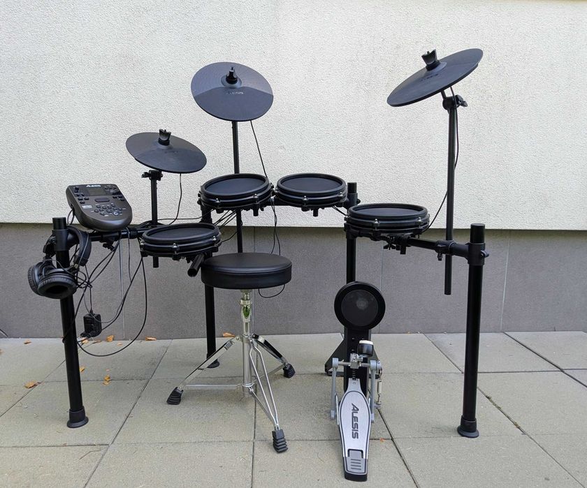 Комплект електронни барабани Alesis Nitro Mesh